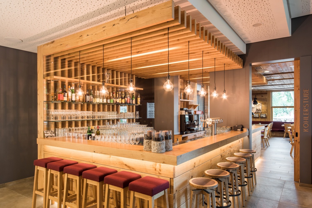 Die Bar im Waldhaus Köhlerhütte